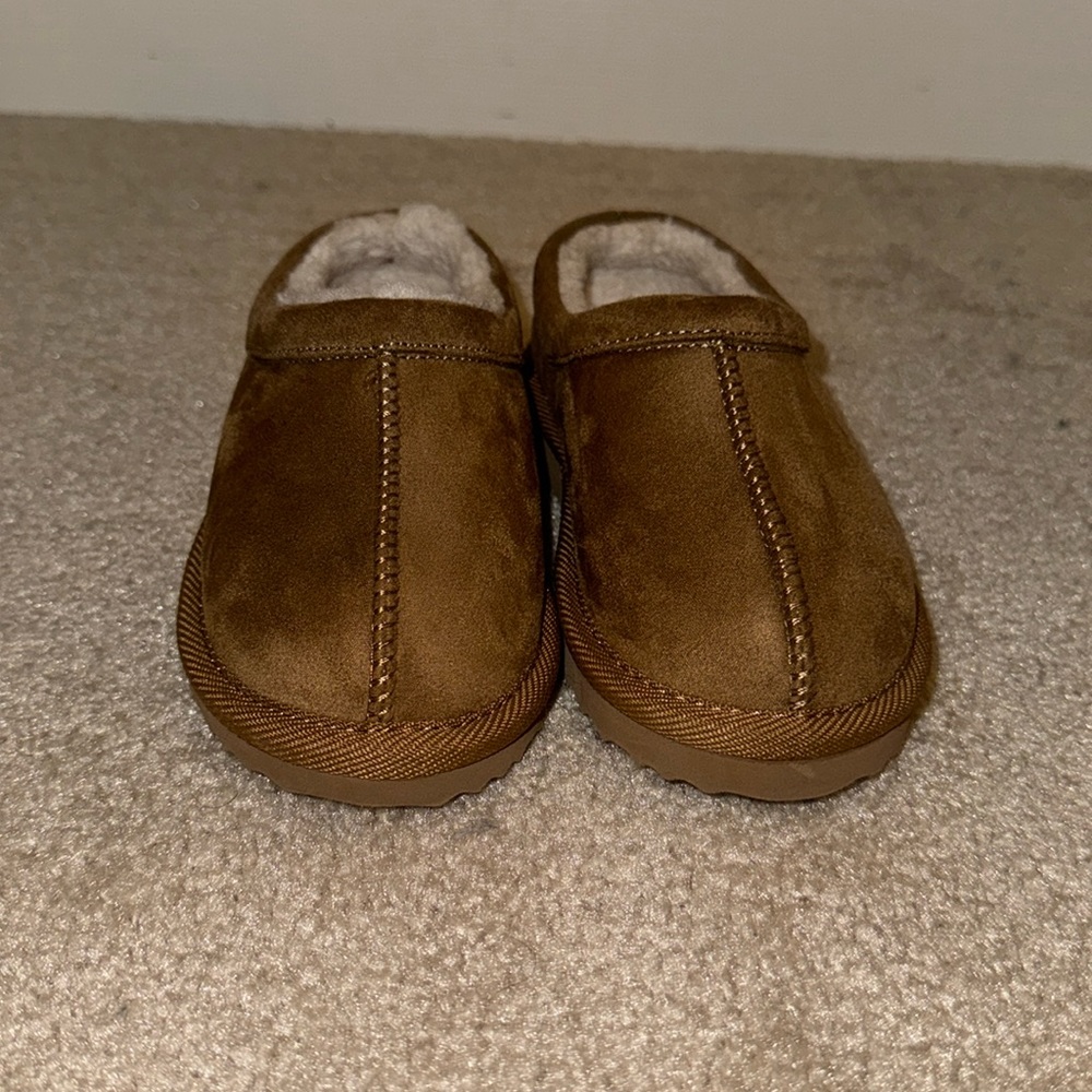 Cat & Jack Channing Clog Slipper